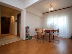 Crangasi, 4 camere transformat in 3 camere, centrala proprie, mobilat